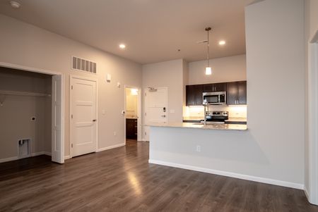 2 BEDROOM DELUXE LIVING ROOM