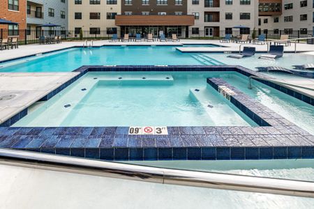 ZERO ENTRY POOL