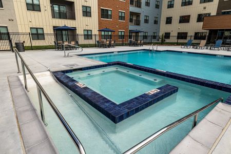 ZERO ENTRY POOL