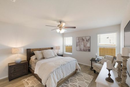 3 BR Houses in San Antonio, TX - The Willows at Kendall Brook - Spacious Bedroom with Windows, Ceiling Fan, and Wood-Style Flooring