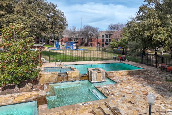 Eastgrove Apartment Homes