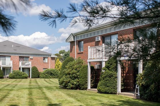 Princeton Green Exterior