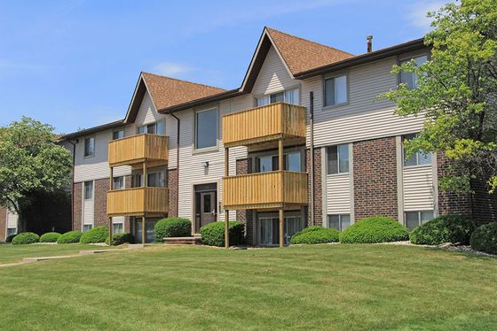 River Valley Manor Apartments, exterior, apartment exterior, grassy lawn, large trees