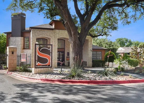 Affordable homes at Saratoga Ridge Apartments, just minutes from downtown Austin, Texas.