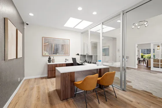 Leasing Office