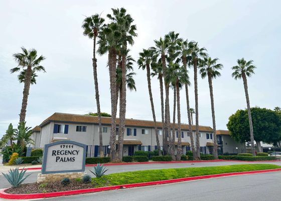 Regency Palms Entrance