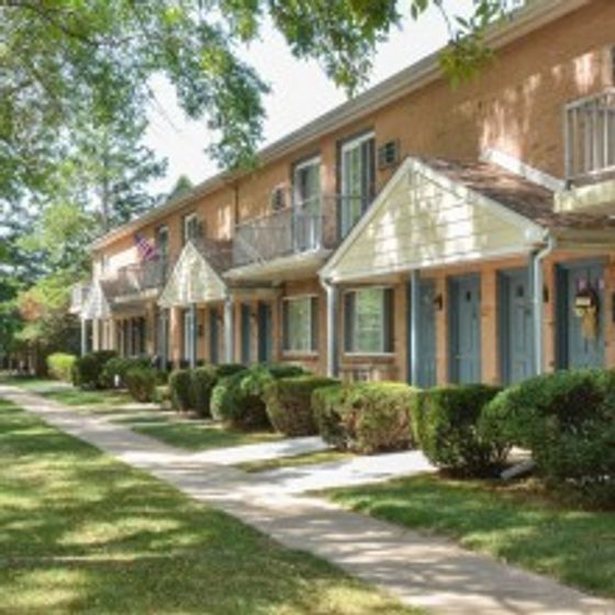 Independence Crossing Apartments