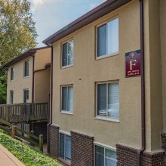 Apartments for Rent in Warminster | Fox Run Apartments