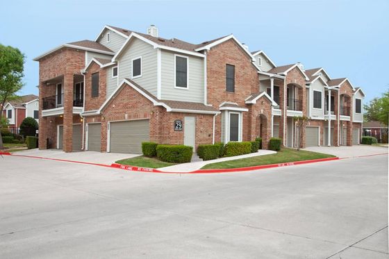 Exterior View of The Delano at North Richland Hills