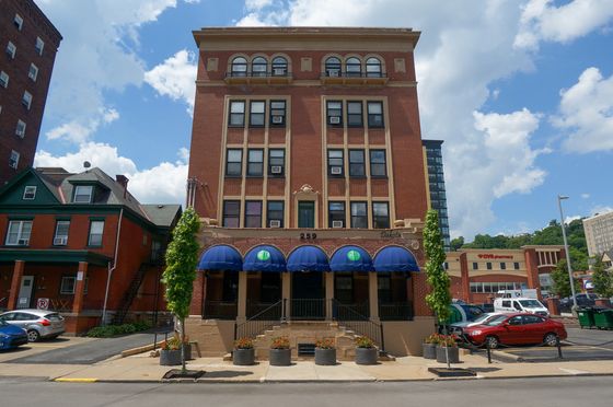 Dakota Building on Melwood Avenue