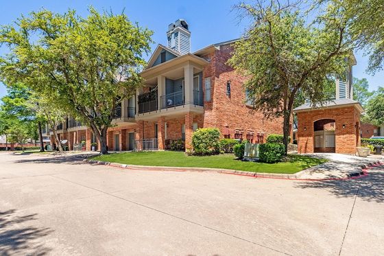 Retreat at Spring Park - A Morguard Community in Garland, TX
