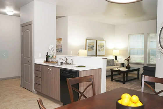 Elegant Kitchen | Apartments in Tualatin Oregon | River Ridge