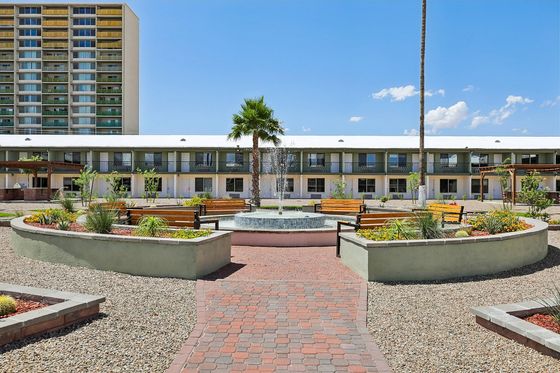 courtyard at solaris at tucson