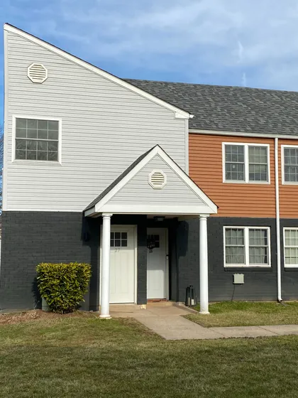 405 at main townhomes