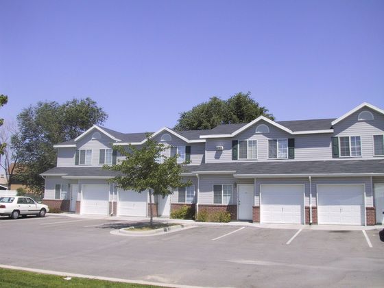 Compass Townhomes Exterior