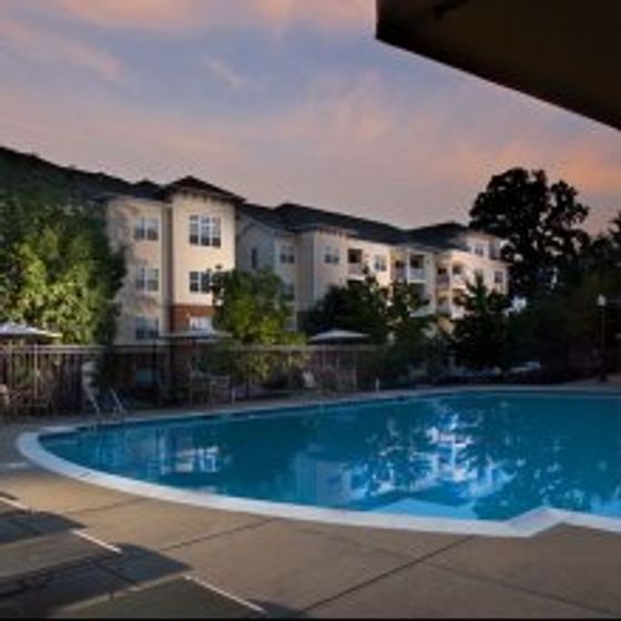 Gaithersburg, MD apartments resort-style pool