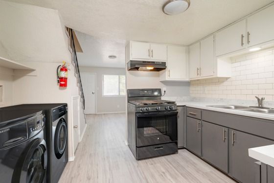 Spain Townhomes Living