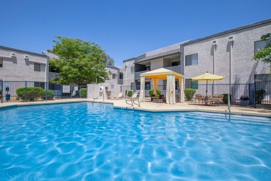 Rise Desert Cove Pool