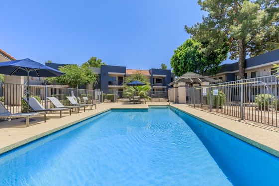 Rise Desert Cove Pool