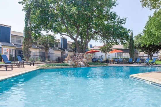 Rise North Arlington Pool