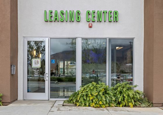 Leasing Center