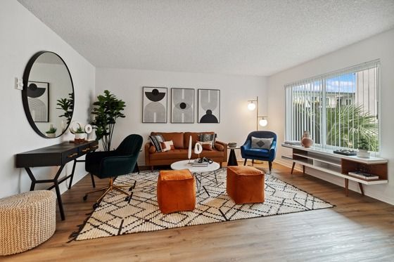 ReNew Serra Mesa Living Room