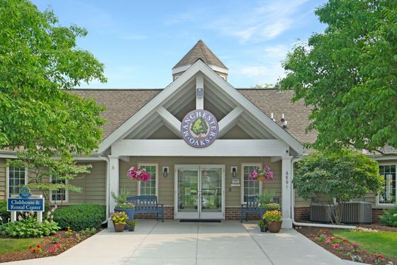 Manchester Oaks Apartments | Apartments in Franklin, WI