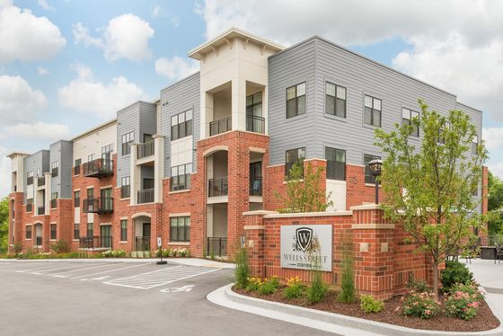 Wells Street Station | Apartments in Delafield, WI