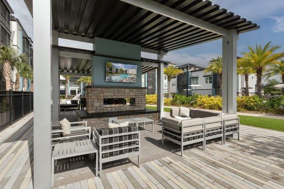 The Addison at Universal Boulevard outdoor space