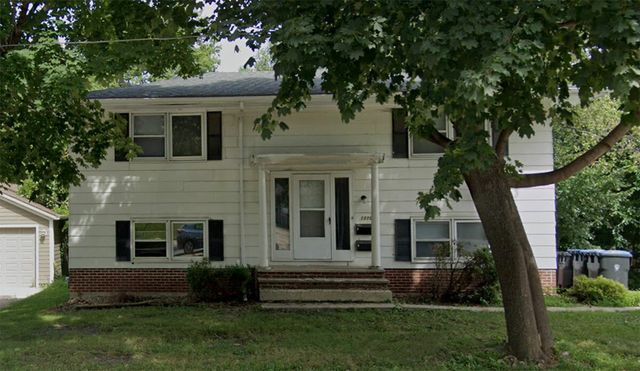 1110 Warren Street