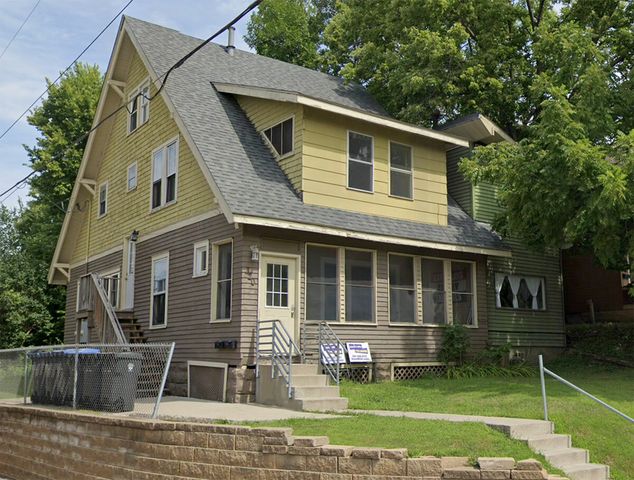 320 Warren Street #2