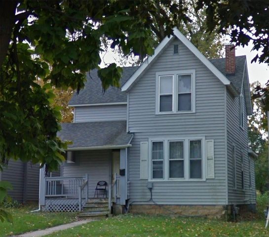 325 Fulton Street