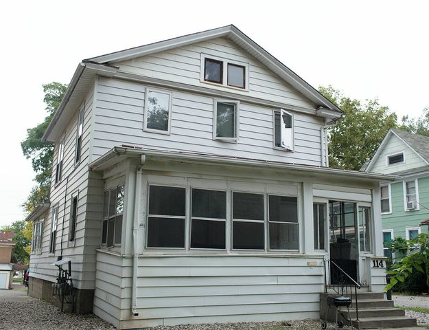 114 S 4th Street