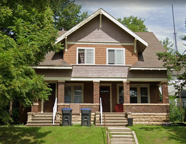326 Warren Street
