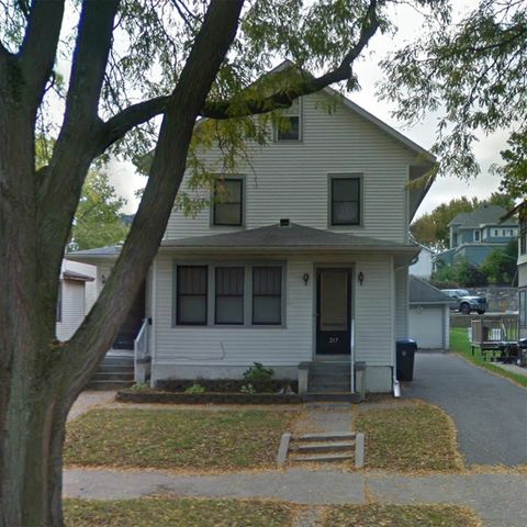 217 Van Brunt Street
