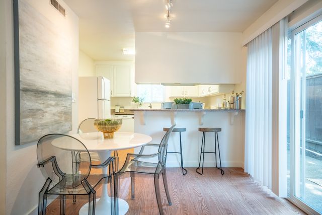 3 bedroom image