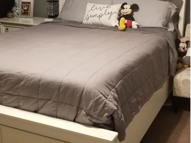 Godman bedroom