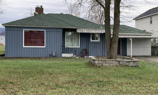 Cowley Exterior
