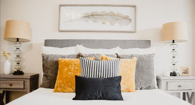Bed with nightstands and lamps