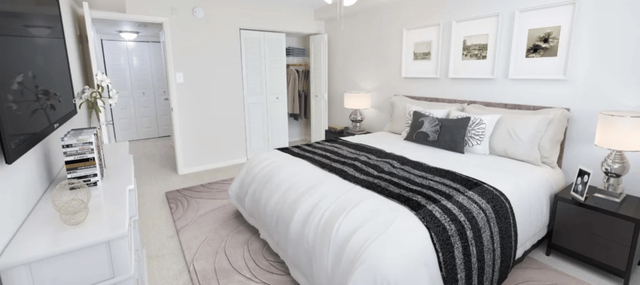 1 Bedroom Medium Den Terrace