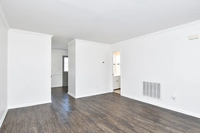 Living Area (3)