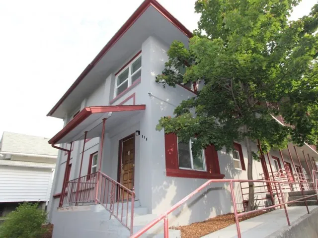 The 510 #12 apartment building at Coug Housing