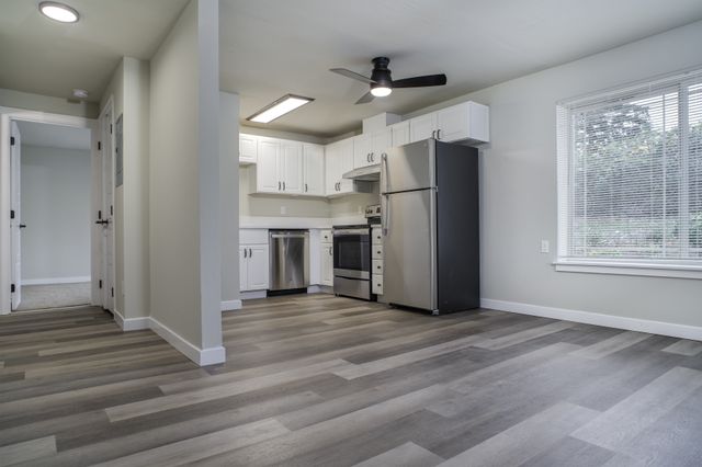 One Bedroom Standard - 550 sq ft