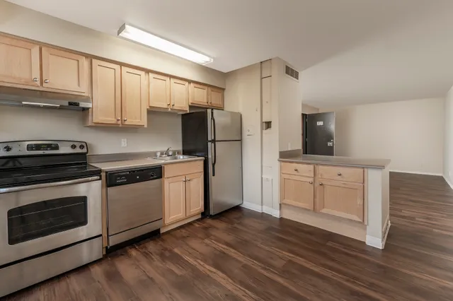 2 Bedroom 1 Bath 725-768 Sq Ft