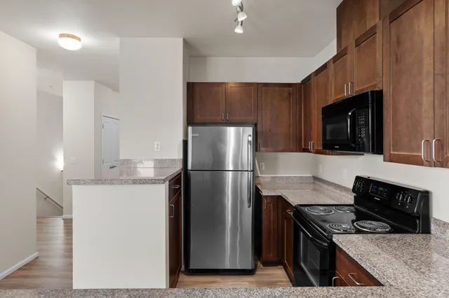2 Bedroom 2 Bath Standard 1101 - 1153 Sq Ft