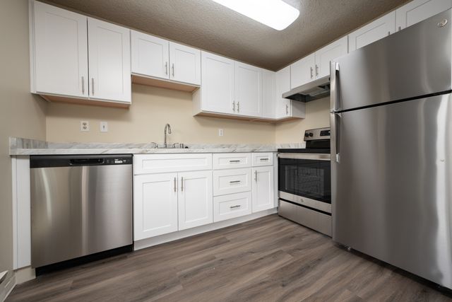 2 Bedroom 1.5 Bath 805 Sq Ft