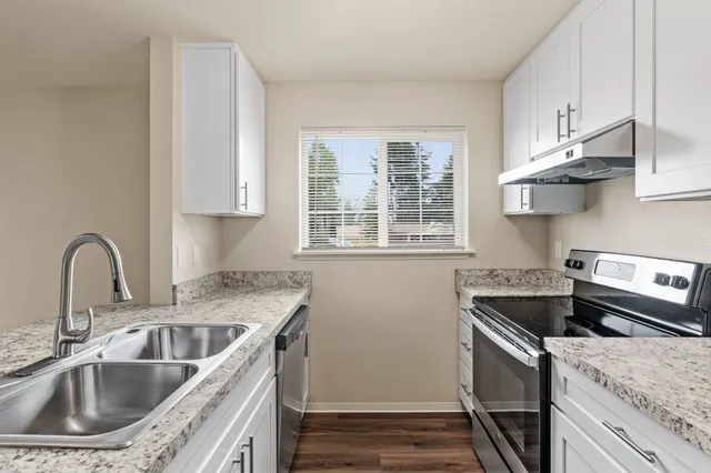 2 Bedroom 2 Bath 950 Sq Ft