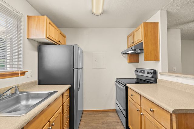 2 Bed 1 Bath Standard - 800 Sq Ft