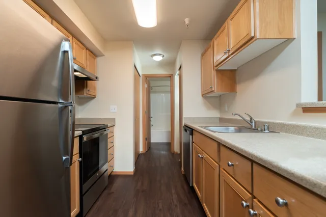 1 Bed 1 Bath Standard - 608 Sq Ft