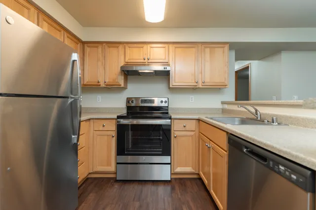 2 Bed 1 Bath Efficiency - 742 Sq Ft